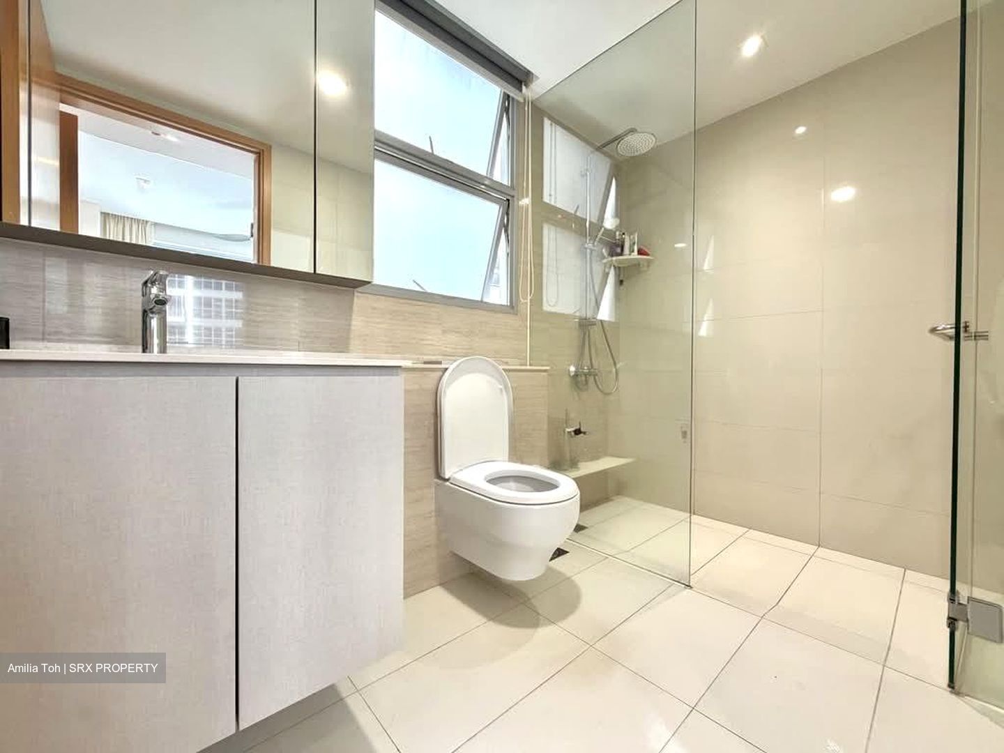 Prive (D19), Condominium #599545661